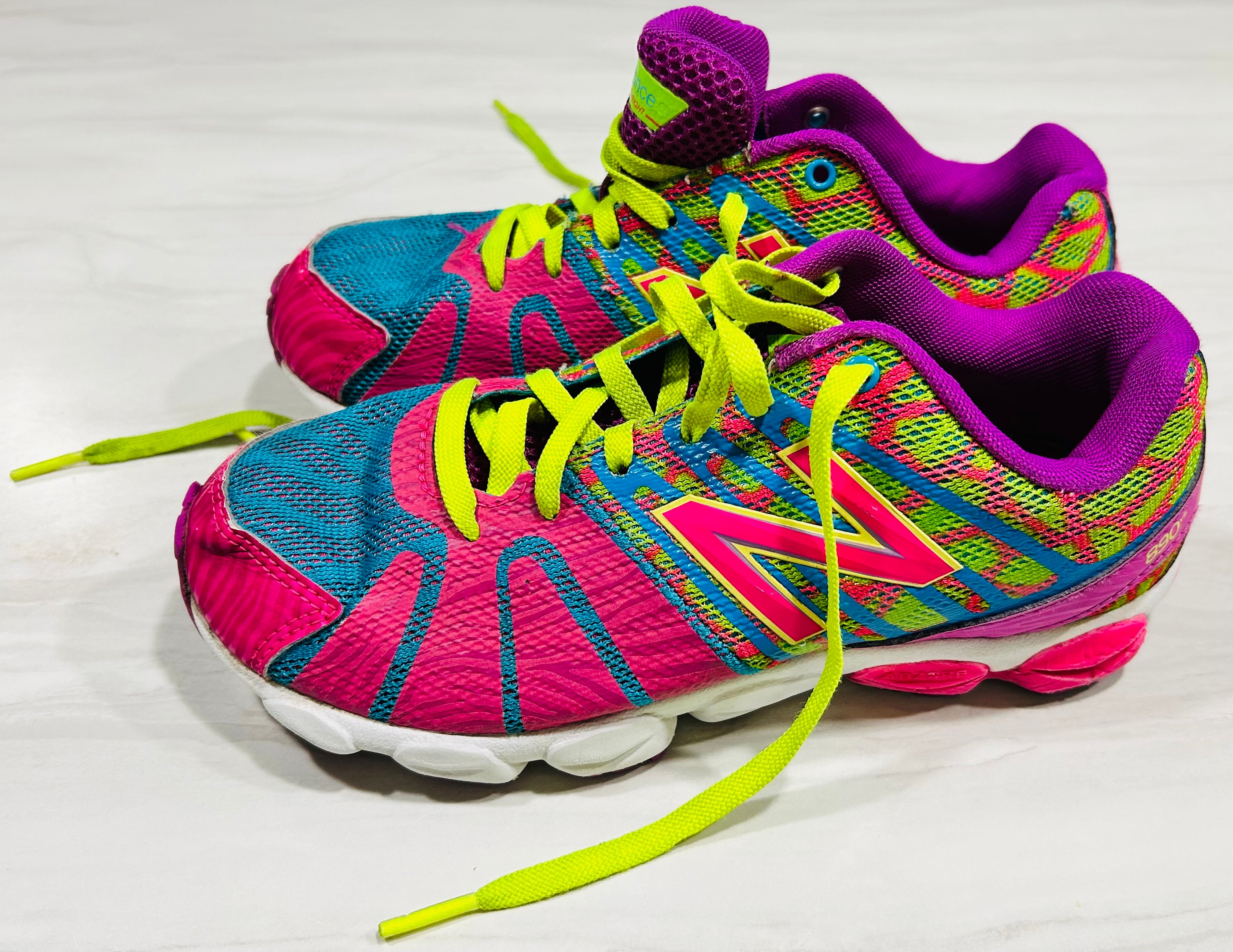 New Balance KJ890TRG Running Shoes