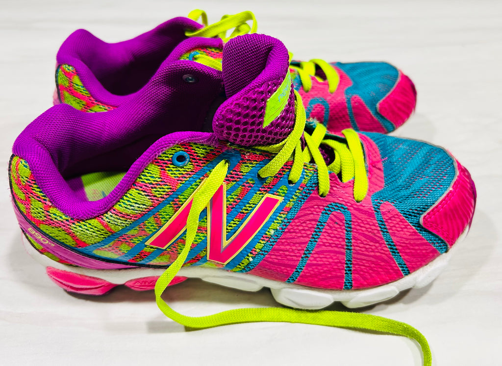 New Balance KJ890TRG Running Shoes